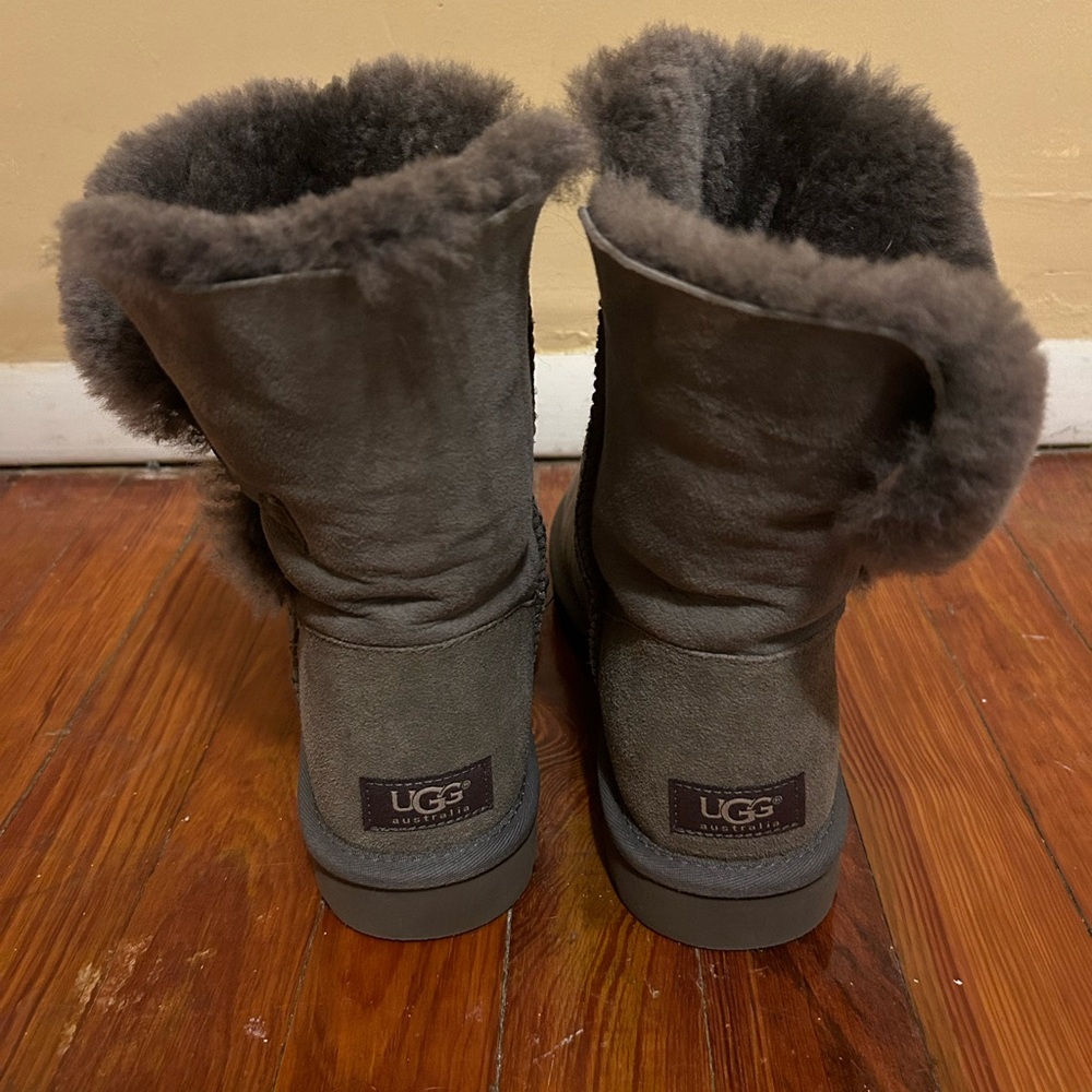 Bailey Button Uggs - image 3